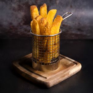 JJ Gourmet Extra Crunchy 9/16 Skin On Chips 4x2.27kg