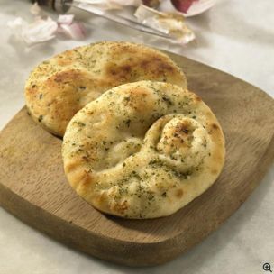 Baked Earth Mini Round Garlic & Coriander Naan 80x35g