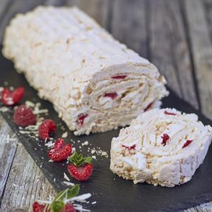 Menuserve White Chocolate & Raspberry Roulade 2x10ptn
