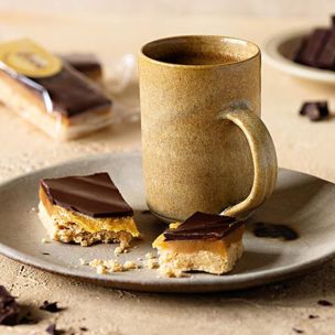 We Love Cake Gluten Free Caramel Shortbread 1x18