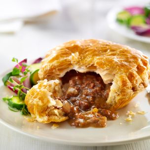Wrights Mince Beef & Onion Premium Pie 24x240g