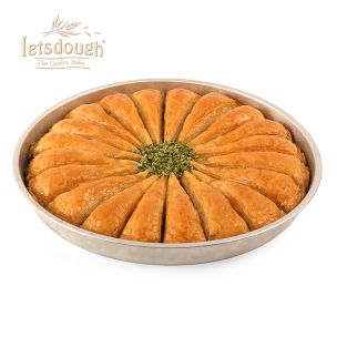 Letsdough Pistachio Baklava 20 Triangle Slices 1x2.5Kg